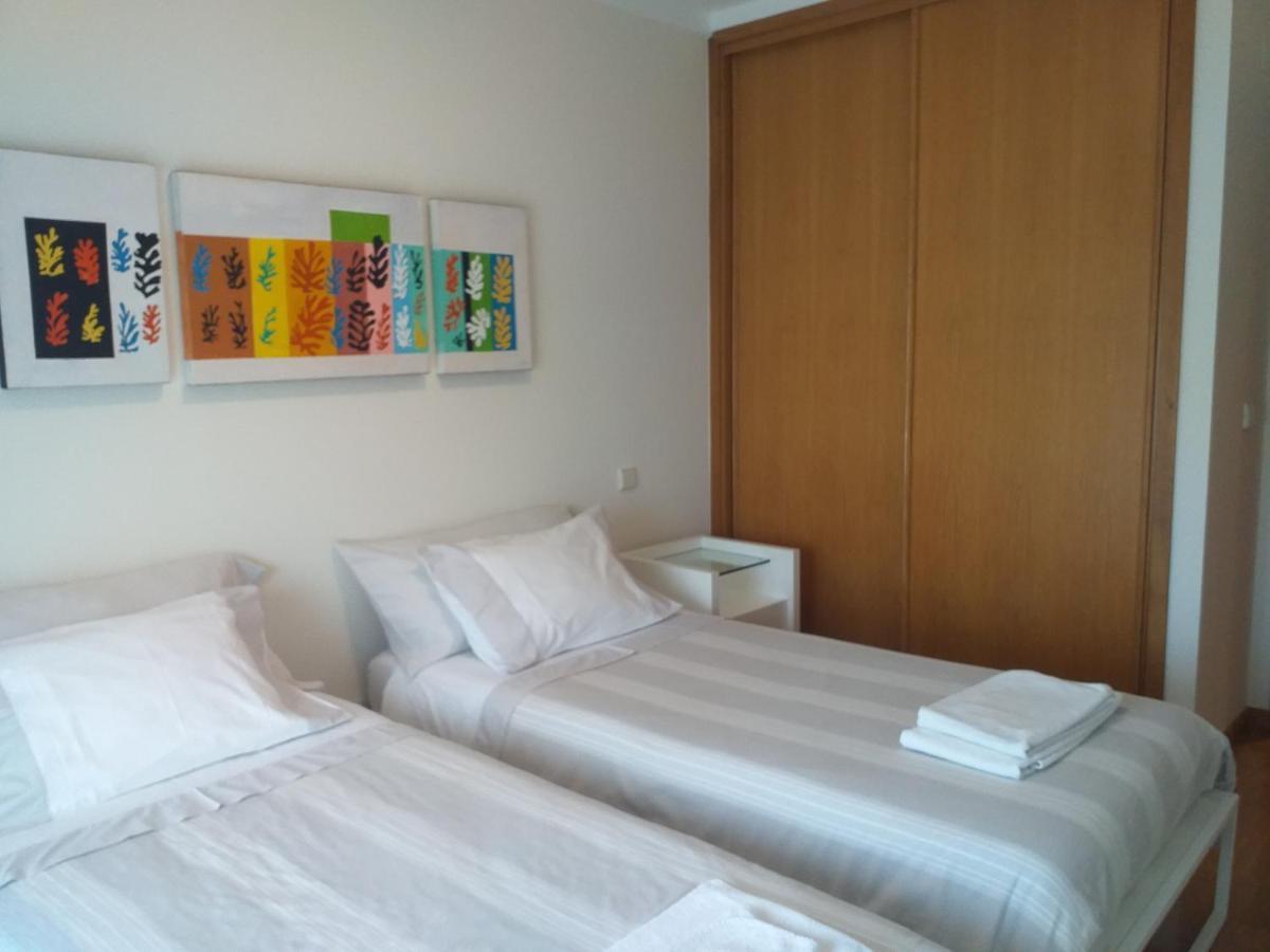 H2Oporto Beachfront Apartment فيلا نوفا دي غايا المظهر الخارجي الصورة
