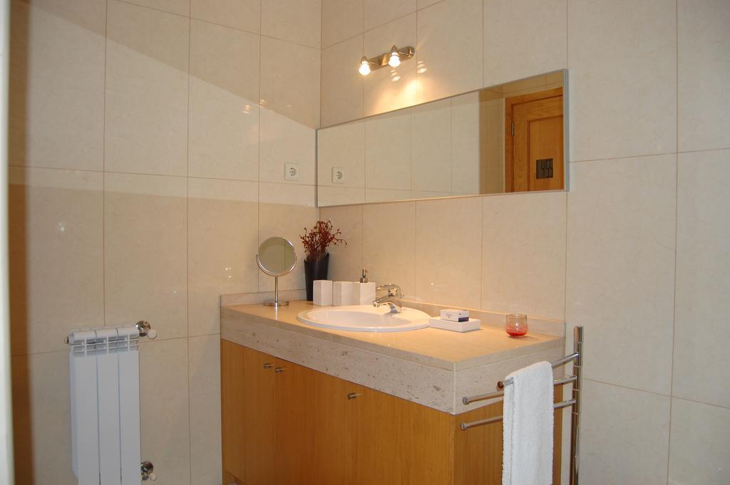 H2Oporto Beachfront Apartment فيلا نوفا دي غايا المظهر الخارجي الصورة